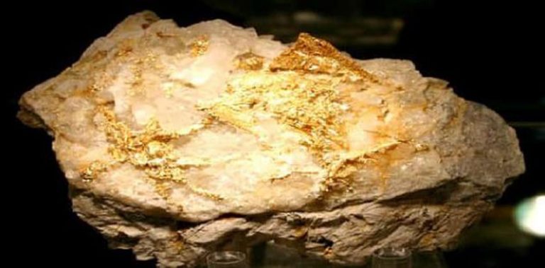 علامات وجود الذهب في الصخور
